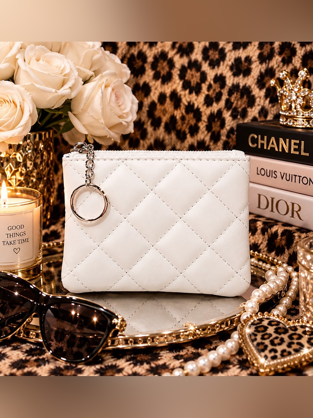 ✨ New ✨ Elegant White Quilted Women's Pouch ✨
